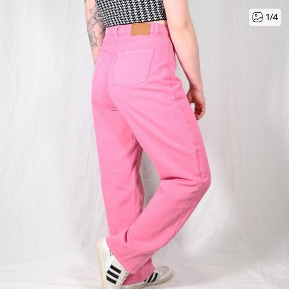 3/50$ ○ MISSGUIDED PINK JEANS • 8